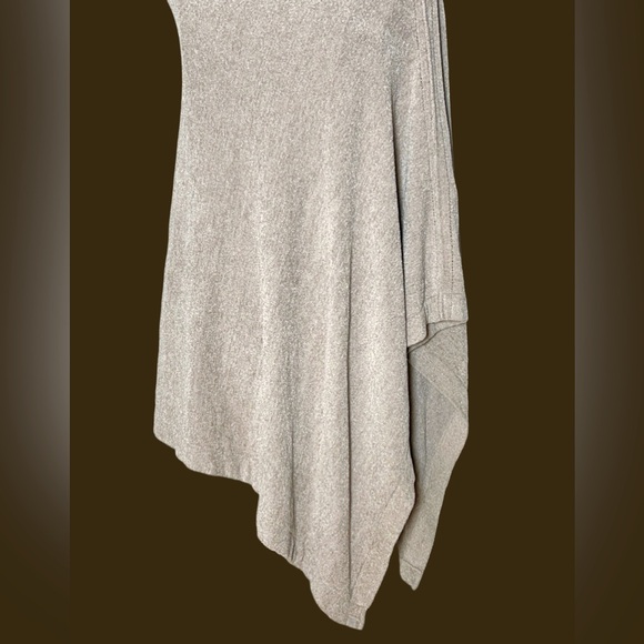 Barefoot Dreams Tan CozyChic Lite Weekend Wrap Poncho, One Size Fits Most - Picture 11 of 16